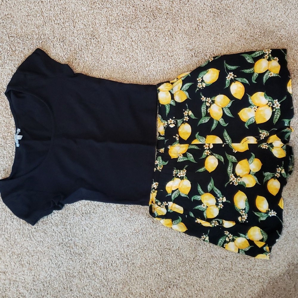 Black Women's Lemon Print Shorts - Unbranded